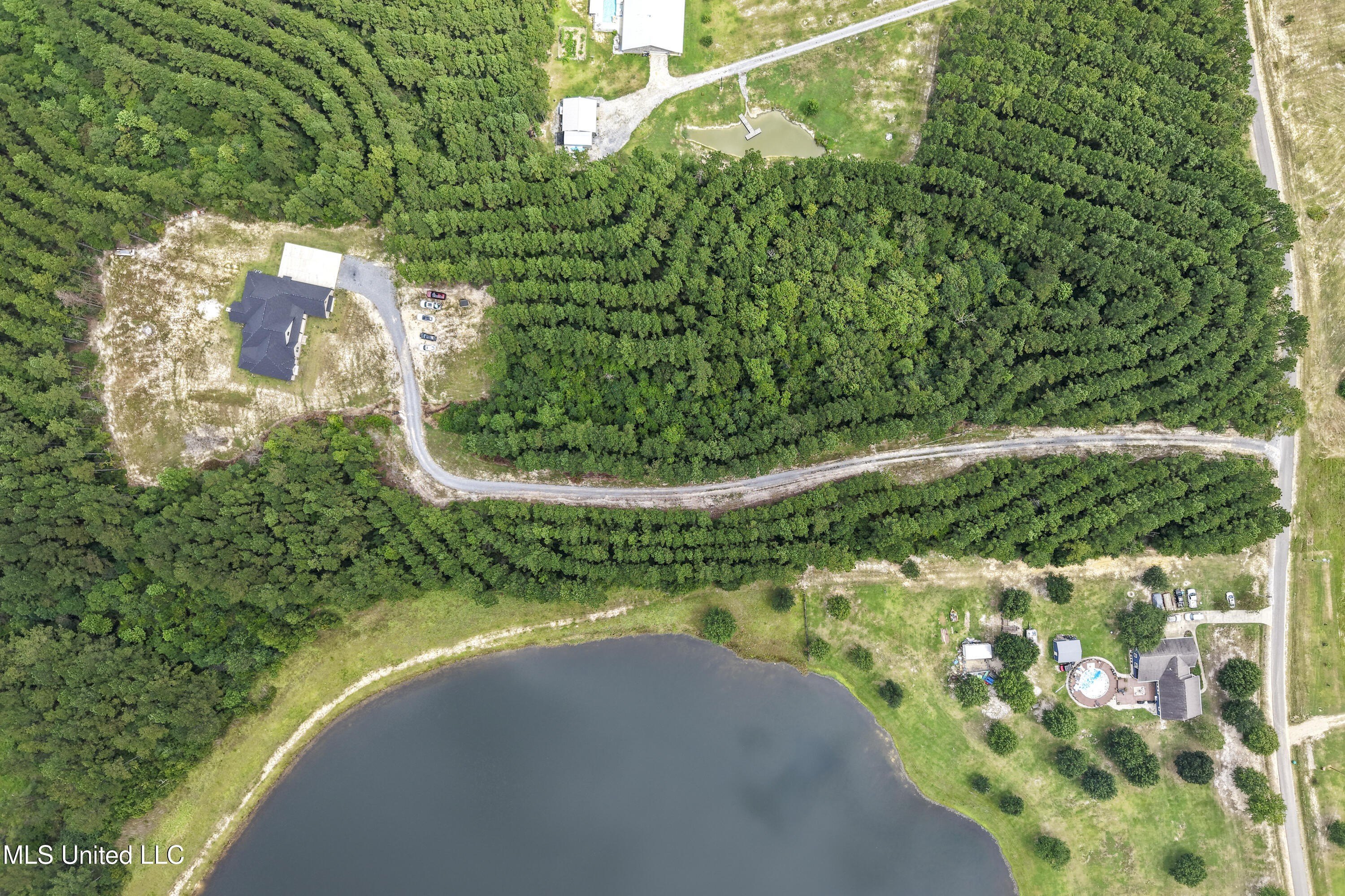 Gulfport, Mississippi, 39503, United States, 5 Bedrooms Bedrooms, ,5 BathroomsBathrooms,Residential,For Sale,1974357