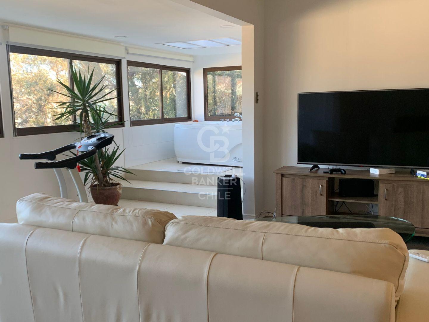 Viña Del Mar, Chile, 6 Bedrooms Bedrooms, ,3 BathroomsBathrooms,Residential,For Sale,1728668