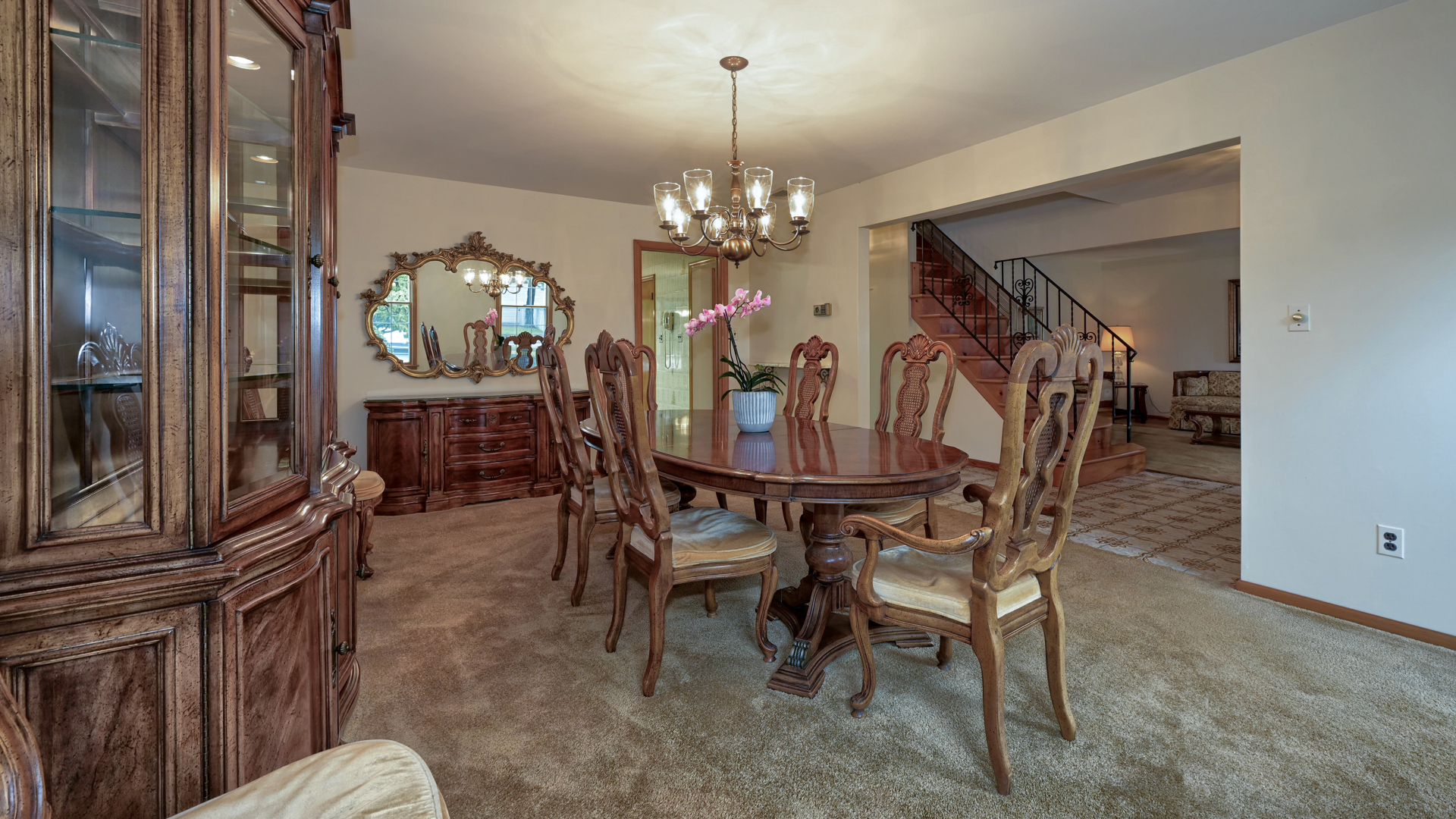 Nutley, New Jersey, 07110, United States, 4 Bedrooms Bedrooms, ,3 BathroomsBathrooms,Residential,For Sale,1974859