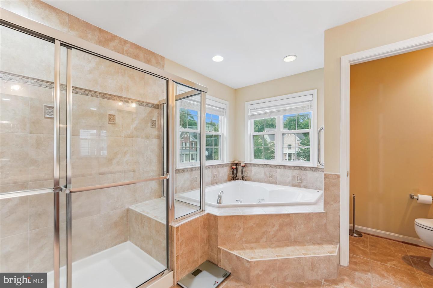 White Plains, Maryland, 20695, United States, 5 Bedrooms Bedrooms, ,4 BathroomsBathrooms,Residential,For Sale,1912215