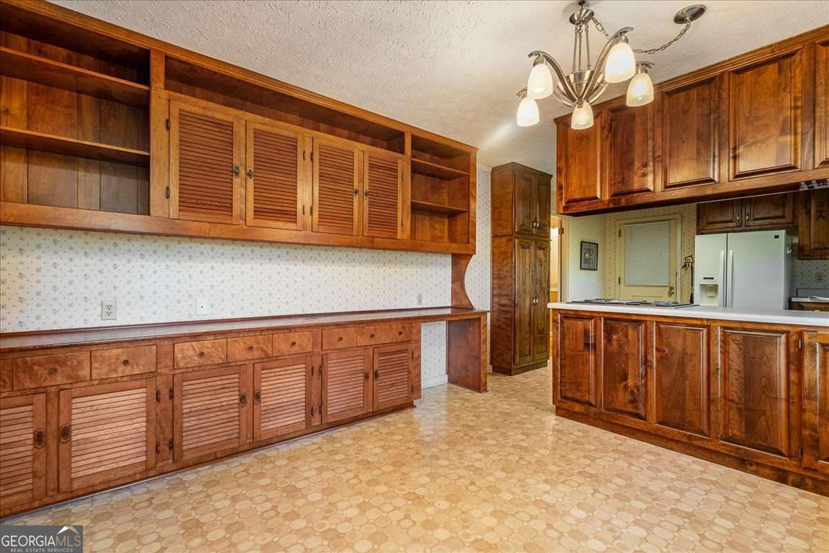 Athens, Georgia, 30607, United States, 4 Bedrooms Bedrooms, ,2 BathroomsBathrooms,Residential,For Sale,1875315