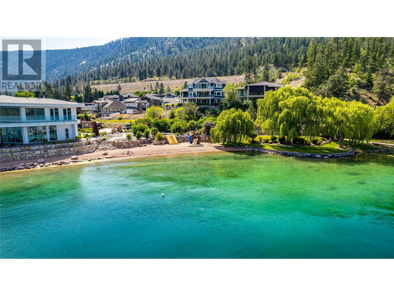 LAKE COUNTRY, British Columbia, V4V 2G2, CA, 4 Bedrooms Bedrooms, ,3 BathroomsBathrooms,Residential,For Sale,1859669