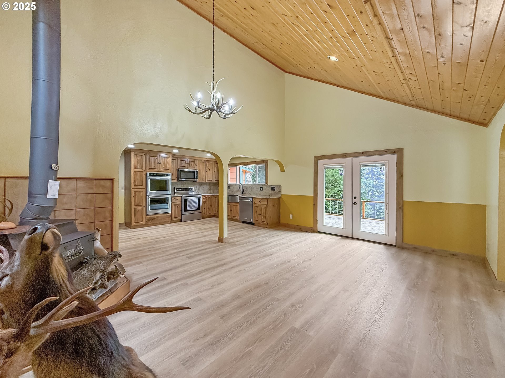 Brookings, Oregon, 97415, United States, 4 Bedrooms Bedrooms, ,2 BathroomsBathrooms,Residential,For Sale,1982751