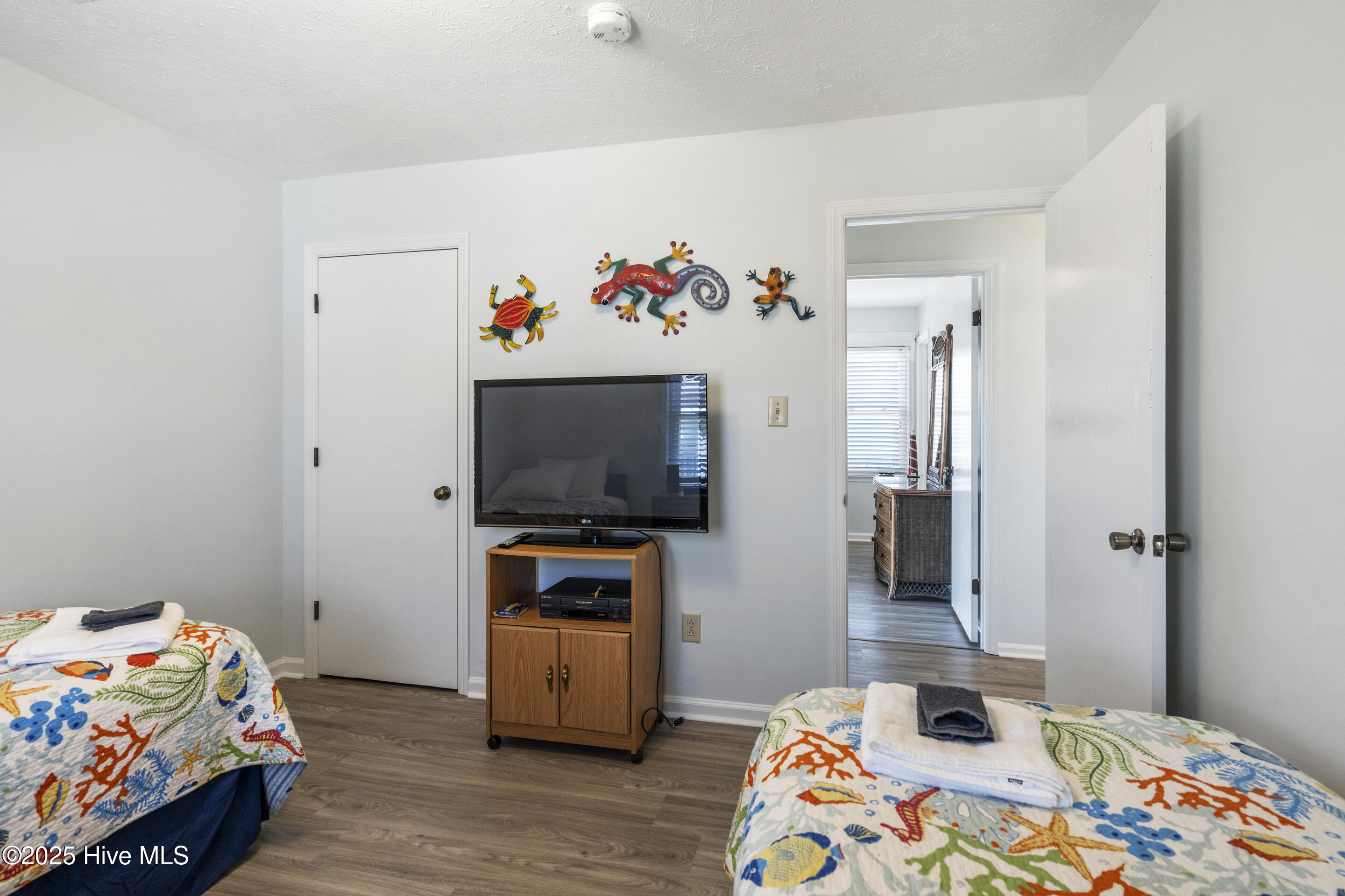 Surf City, North Carolina, 28445, United States, 3 Bedrooms Bedrooms, ,2 BathroomsBathrooms,Residential,For Sale,1794333
