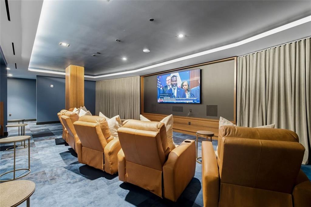 Atlanta, Georgia, 30305, United States, 2 Bedrooms Bedrooms, ,3 BathroomsBathrooms,Residential,For Sale,1979191