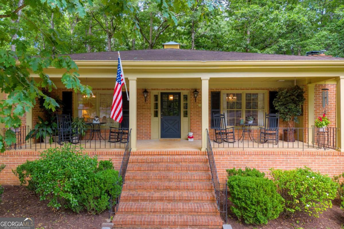 Athens, Georgia, 30606, United States, 5 Bedrooms Bedrooms, ,3 BathroomsBathrooms,Residential,For Sale,1896838