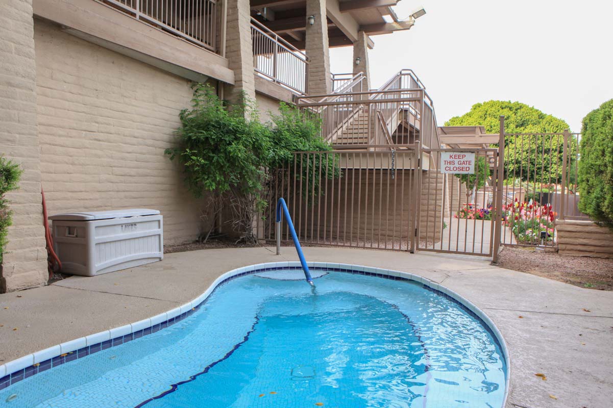 Tempe, Arizona, 85283, United States, 4 Bedrooms Bedrooms, ,3 BathroomsBathrooms,Residential,For Sale,1985738