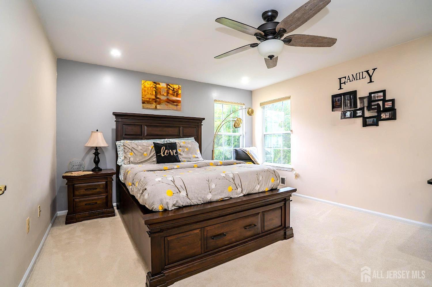 North Brunswick, New Jersey, 08902, United States, 3 Bedrooms Bedrooms, ,3 BathroomsBathrooms,Residential,For Sale,1937029