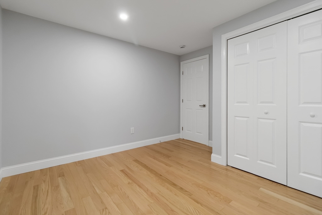 Wayland, Massachusetts, 01778, United States, 3 Bedrooms Bedrooms, ,2 BathroomsBathrooms,Residential,For Sale,1891680