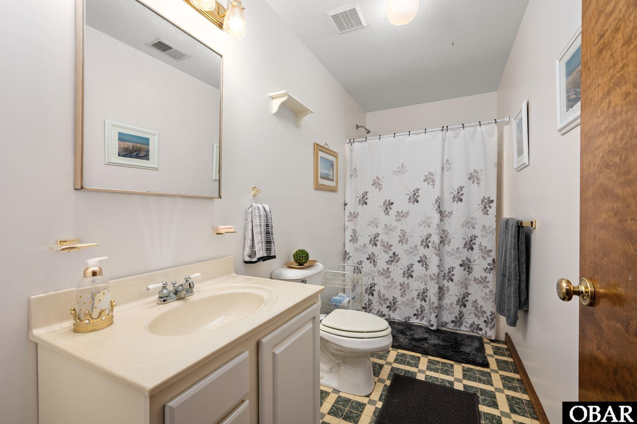 Kitty Hawk, North Carolina, 27949, United States, 4 Bedrooms Bedrooms, ,4 BathroomsBathrooms,Residential,For Sale,1973752