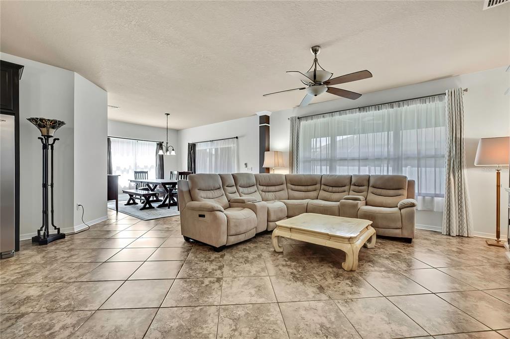 Wesley Chapel, Florida, 33543, United States, 4 Bedrooms Bedrooms, ,2 BathroomsBathrooms,Residential,For Sale,1979426