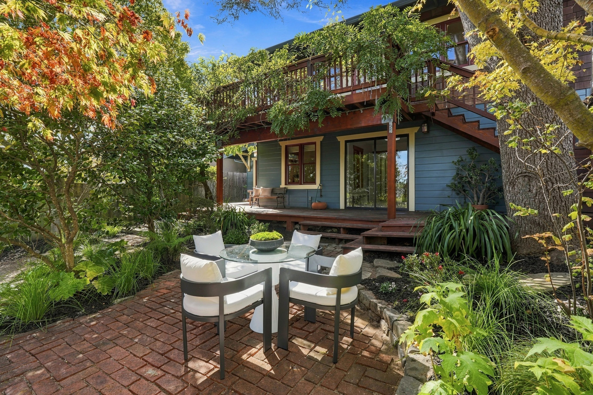  Timeless Craftsman in Belmont - 物件實景