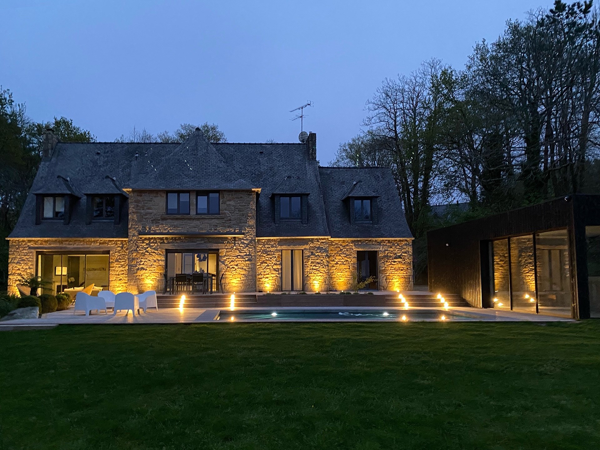  PLOUGASTEL, LARGE STONE HOUSE WITH POOL AND VIEW ON ÉLORN RIVER - 物件實景
