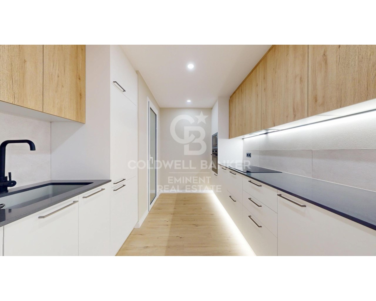 Barcelona, Catalonia, ES, 3 Bedrooms Bedrooms, ,1 BathroomBathrooms,Residential,For Sale,1949864