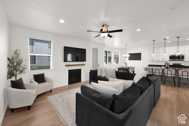 Eagle Mountain, Utah, 84005, United States, 4 Bedrooms Bedrooms, ,4 BathroomsBathrooms,Residential,For Sale,1976184