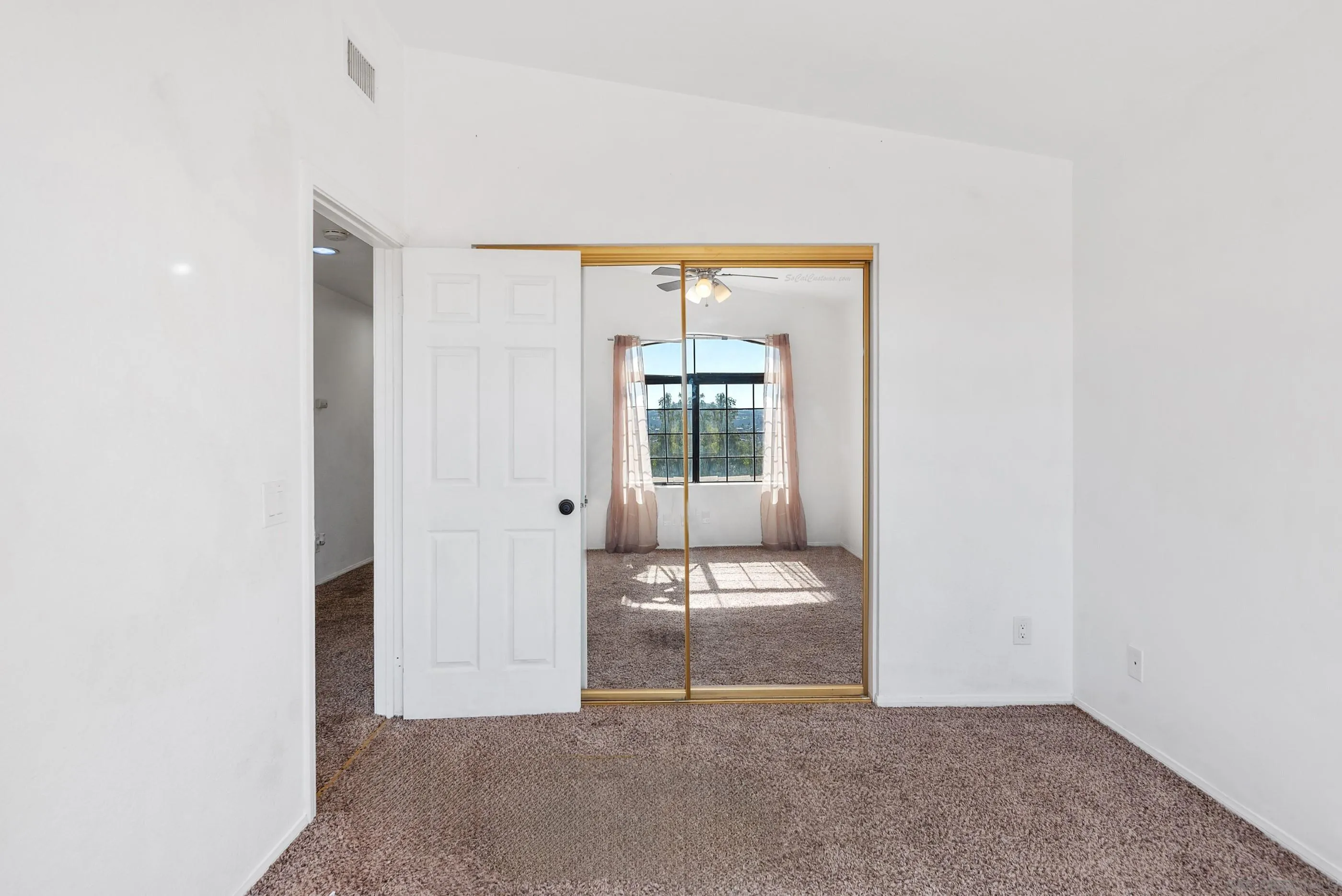 Ramona, California, 92065, United States, 4 Bedrooms Bedrooms, ,3 BathroomsBathrooms,Residential,For Sale,1985342