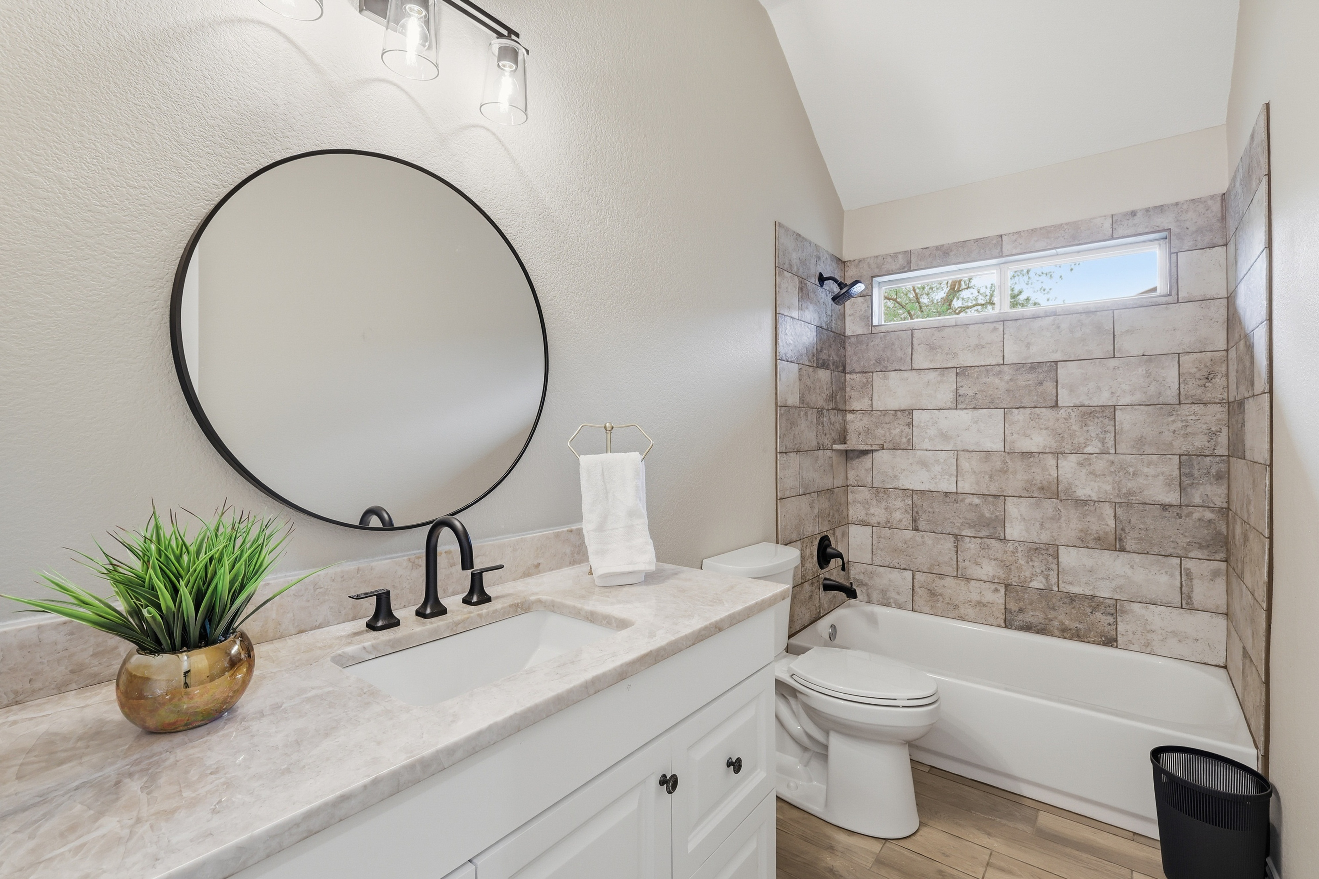  2402 Ravinia Drive, Corinth, TX, 76208 - 物件實景