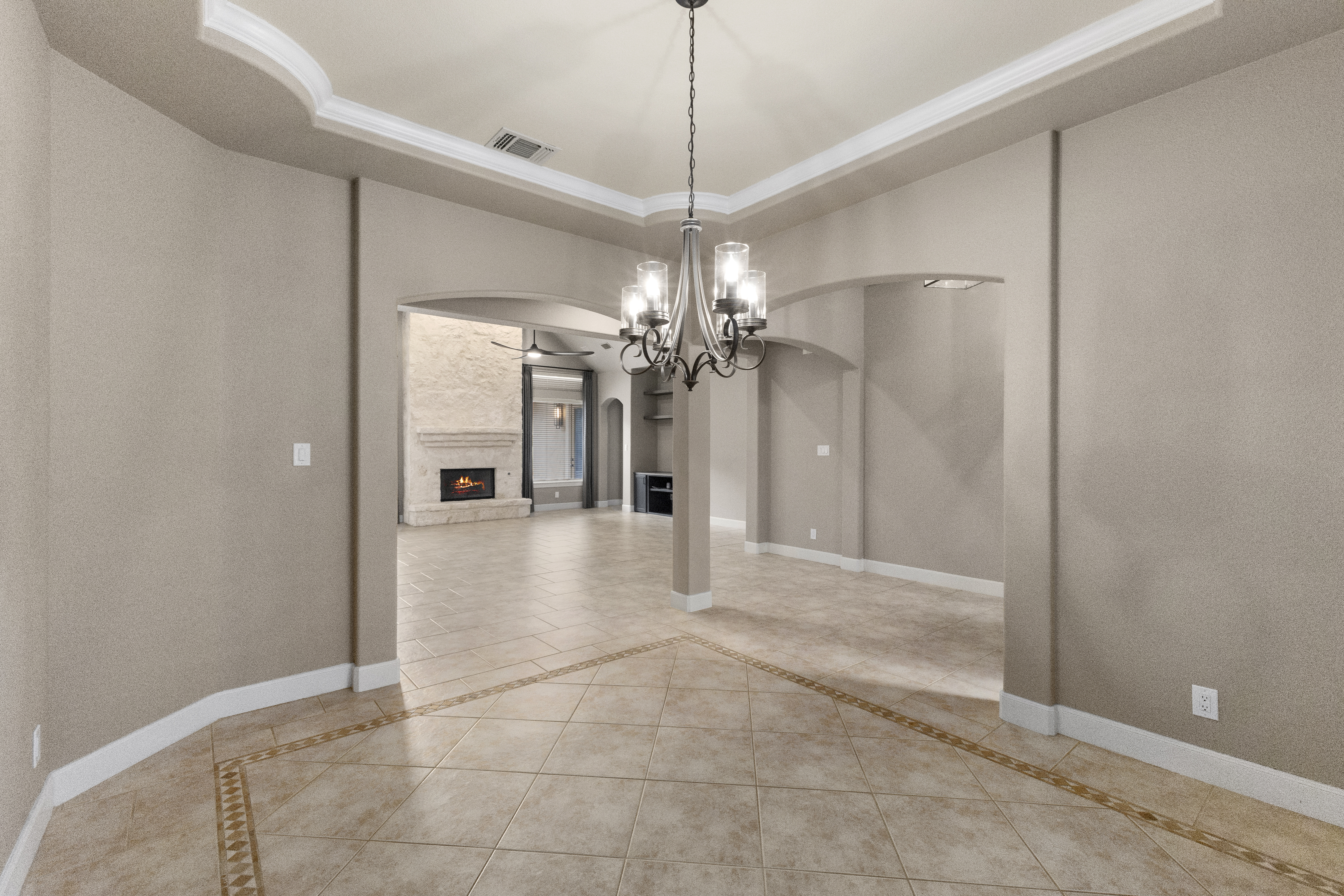  Private 5 Bedroom Oasis with Pool  Heights of Stone Oak - 物件實景
