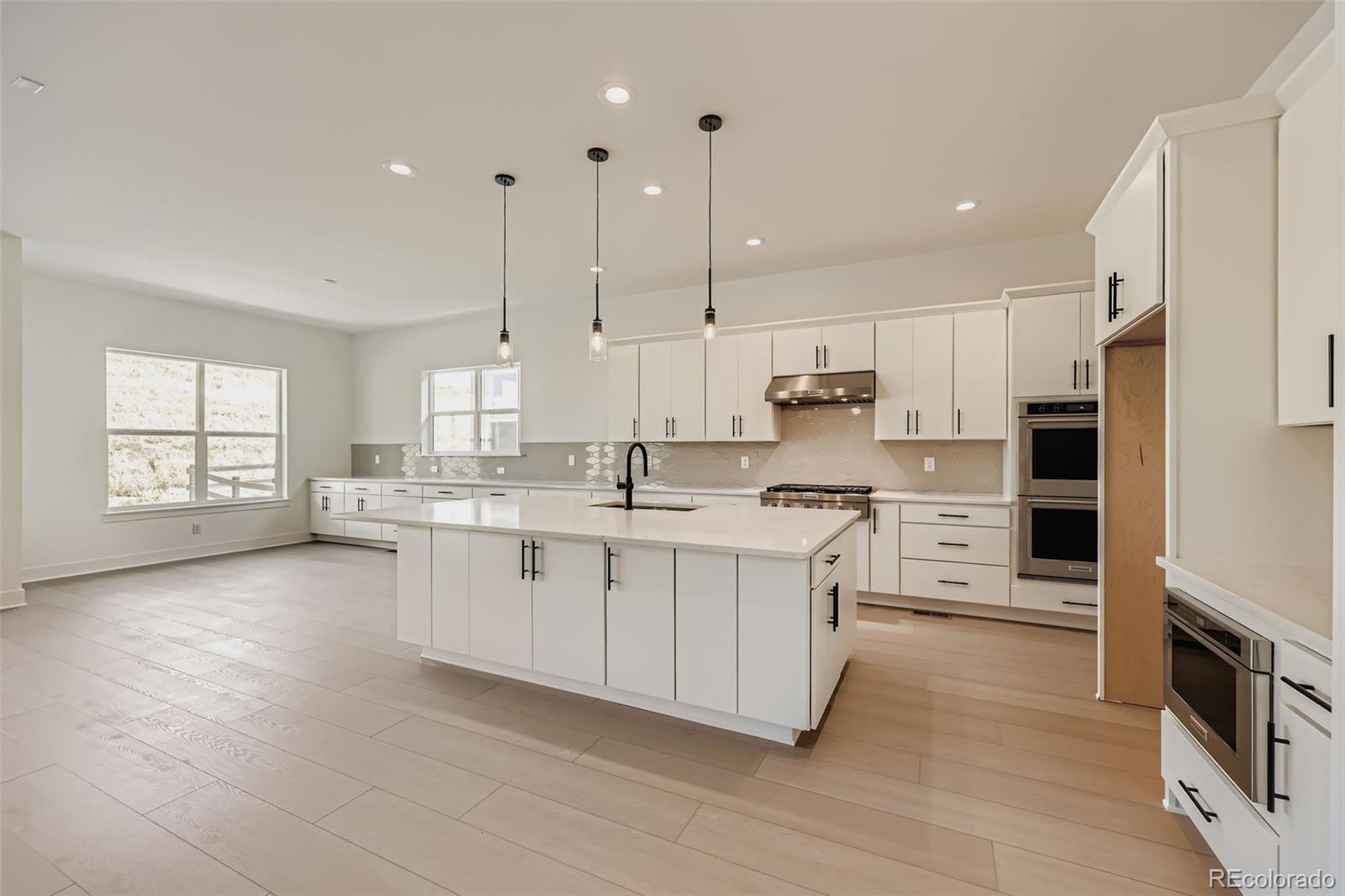 Castle Rock, Colorado, 80104, United States, 2 Bedrooms Bedrooms, ,2 BathroomsBathrooms,Residential,For Sale,1902187