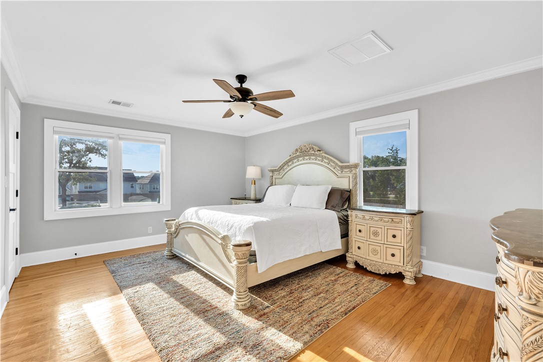 Greenville, South Carolina, 29607, United States, 5 Bedrooms Bedrooms, ,4 BathroomsBathrooms,Residential,For Sale,1947987