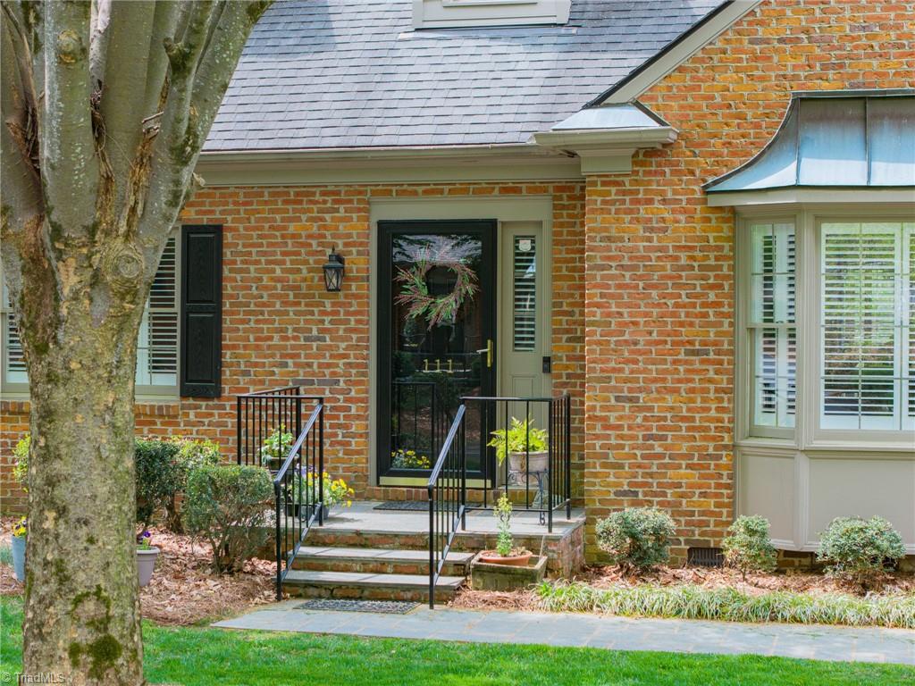 Lexington, North Carolina, 27292, United States, 3 Bedrooms Bedrooms, ,3 BathroomsBathrooms,Residential,For Sale,1925490