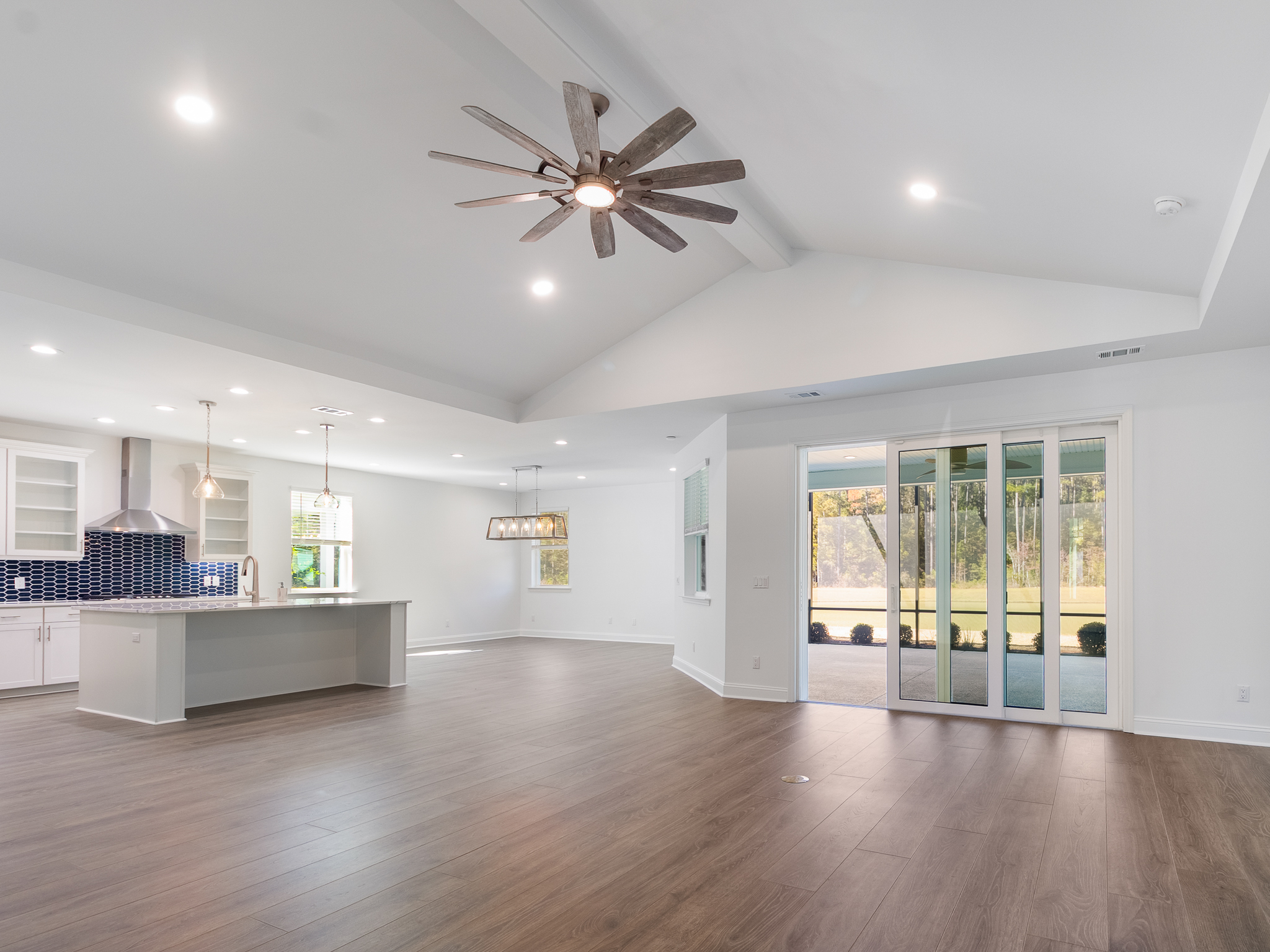 Hardeeville, South Carolina, 29927, United States, 3 Bedrooms Bedrooms, ,4 BathroomsBathrooms,Residential,For Sale,1992375