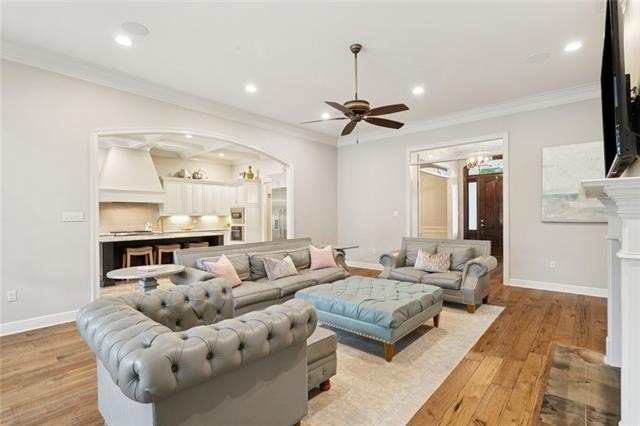 Madisonville, Louisiana, 70447, United States, 4 Bedrooms Bedrooms, ,6 BathroomsBathrooms,Residential,For Sale,1921490