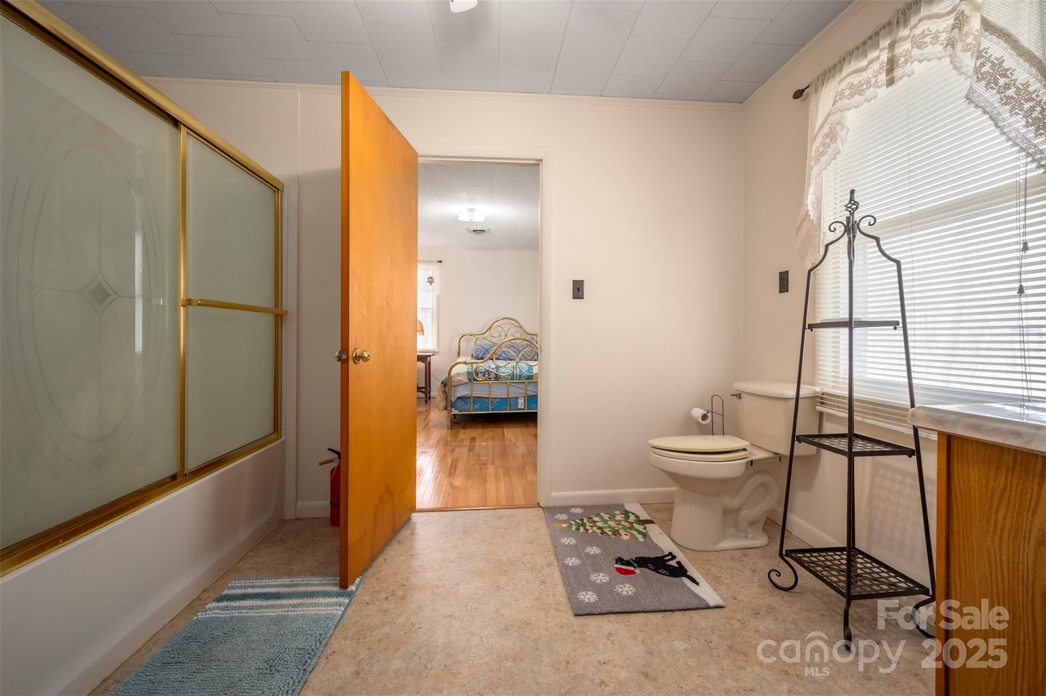 Rutherfordton, North Carolina, 28139, United States, 3 Bedrooms Bedrooms, ,2 BathroomsBathrooms,Residential,For Sale,1932677