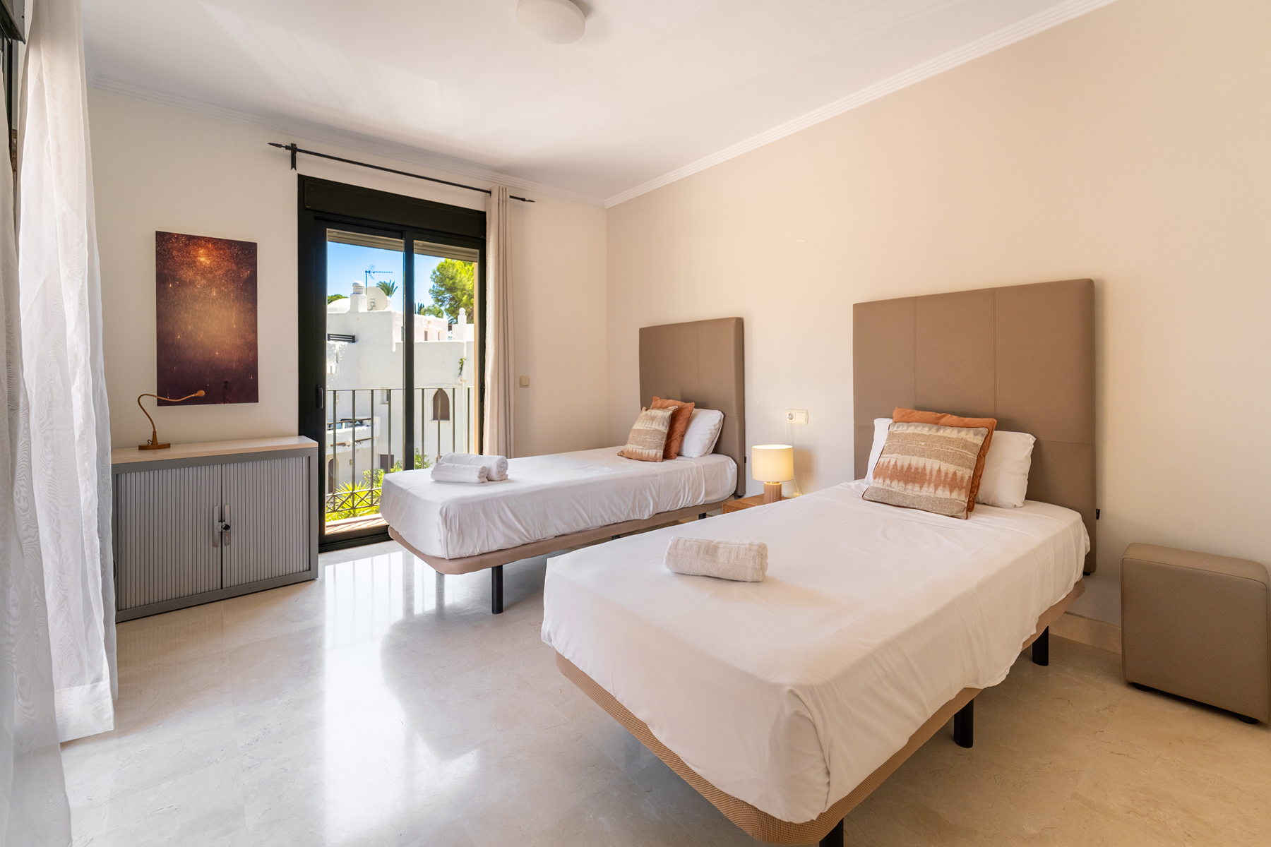  Newly refurbished penthouse with private rooftop terrace in Nueva Andalucía - 物件實景
