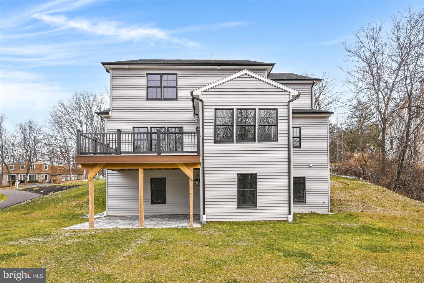 NEW CUMBERLAND, Pennsylvania, 17070, United States, 4 Bedrooms Bedrooms, ,4 BathroomsBathrooms,Residential,For Sale,2005411