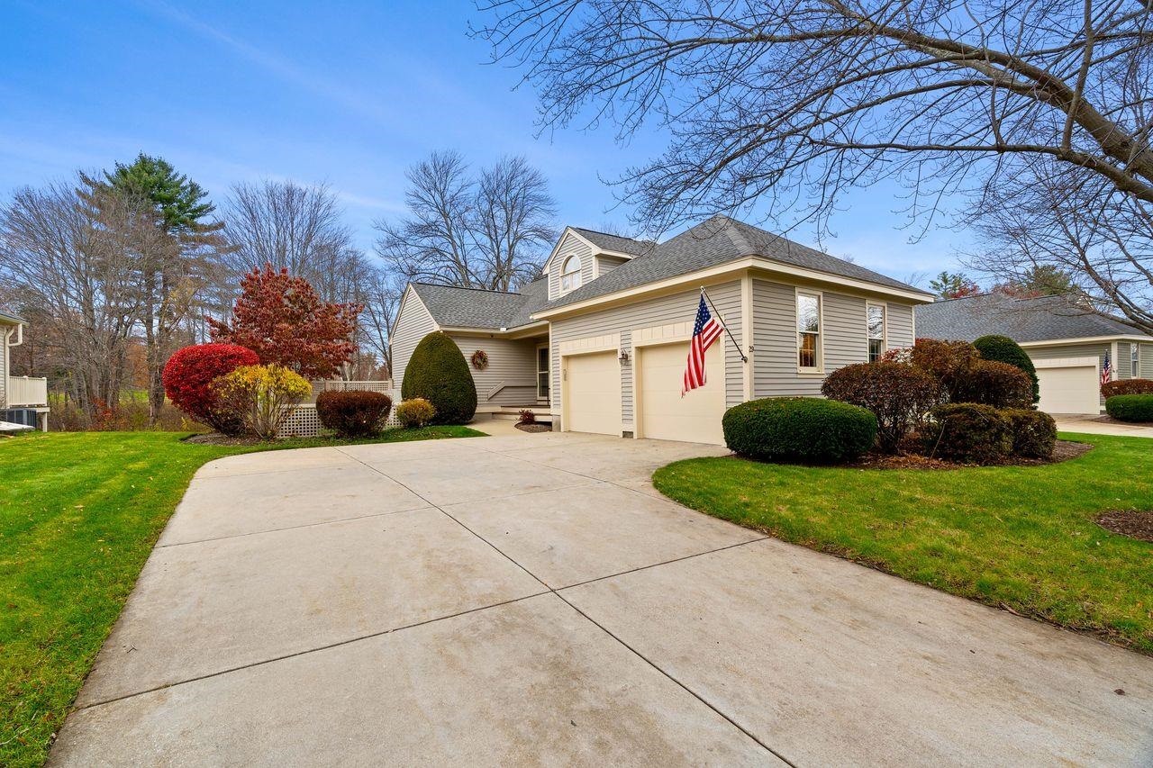 Bedford, New Hampshire, 03110, United States, 3 Bedrooms Bedrooms, ,3 BathroomsBathrooms,Residential,For Sale,1989387