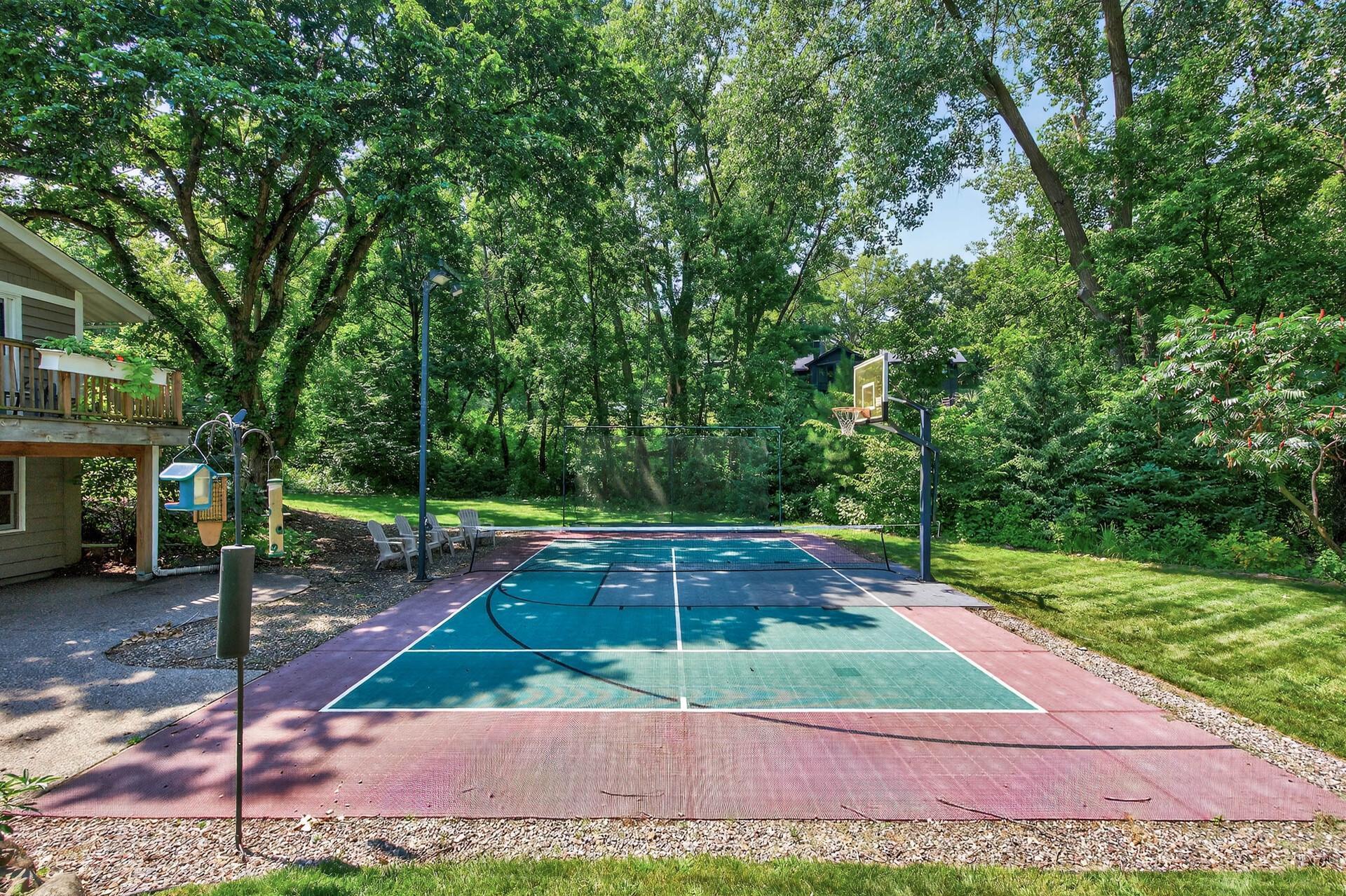 Minnetonka, Minnesota, 55345, United States, 5 Bedrooms Bedrooms, ,2 BathroomsBathrooms,Residential,For Sale,1919862