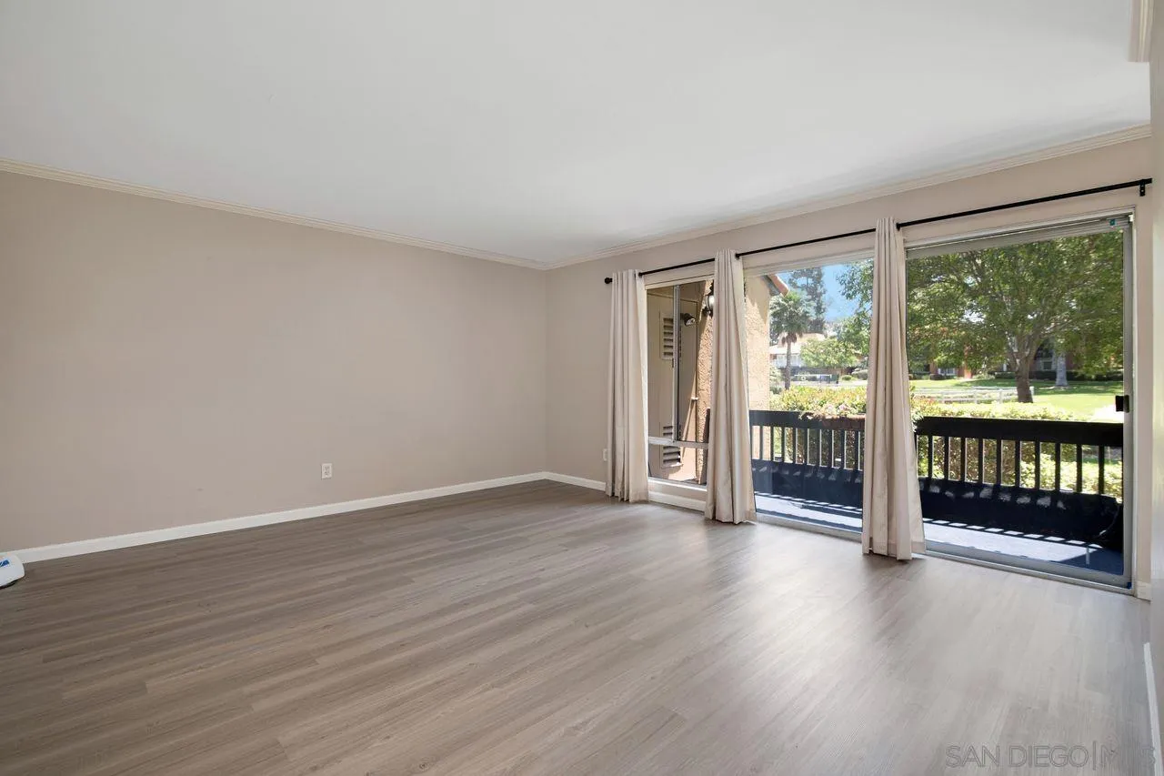 San Diego, California, 92127, United States, 2 Bedrooms Bedrooms, ,2 BathroomsBathrooms,Residential,For Sale,1950197