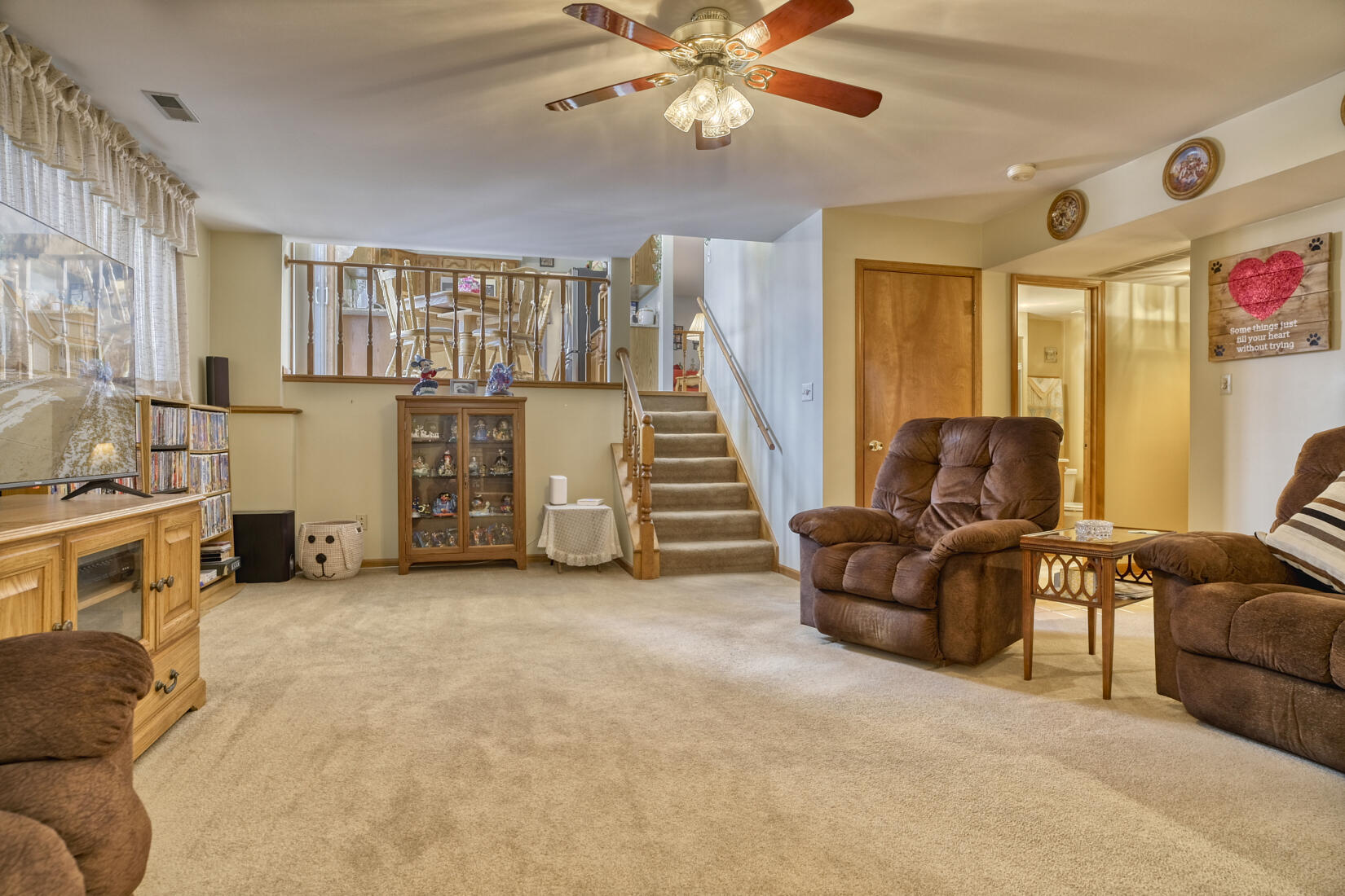 St. John, Indiana, 46373, United States, 4 Bedrooms Bedrooms, ,3 BathroomsBathrooms,Residential,For Sale,2037863