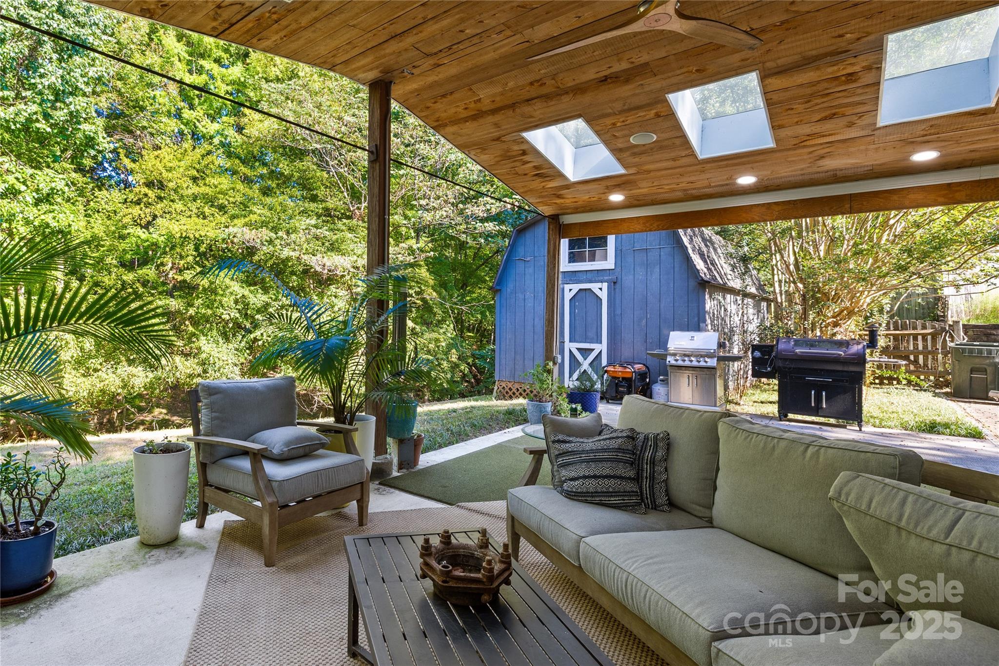 Matthews, North Carolina, 28105, United States, 3 Bedrooms Bedrooms, ,3 BathroomsBathrooms,Residential,For Sale,1948872