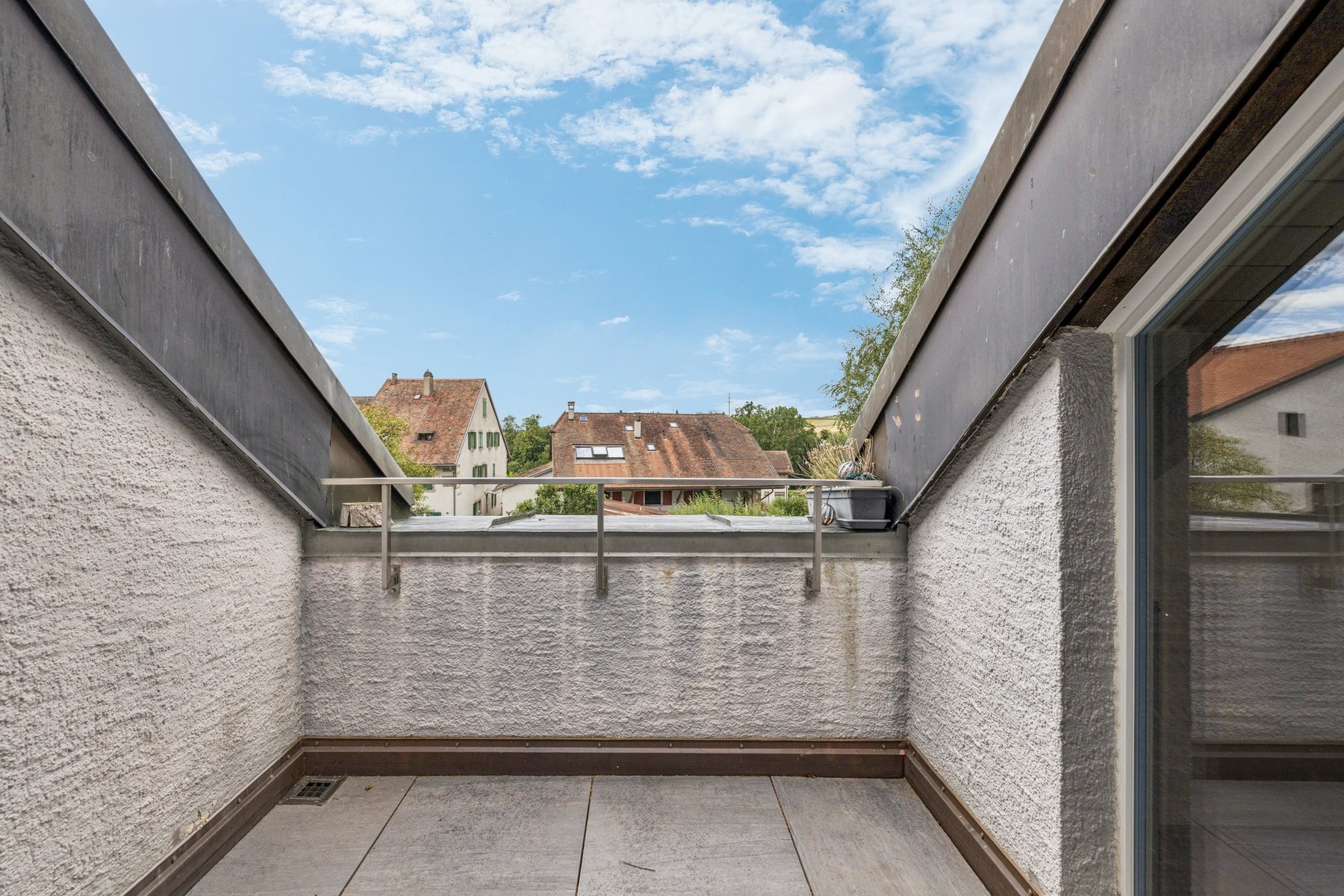  STUNNING, RENOVATED DUPLEX WITH LOTS OF CHARACTER - 物件實景