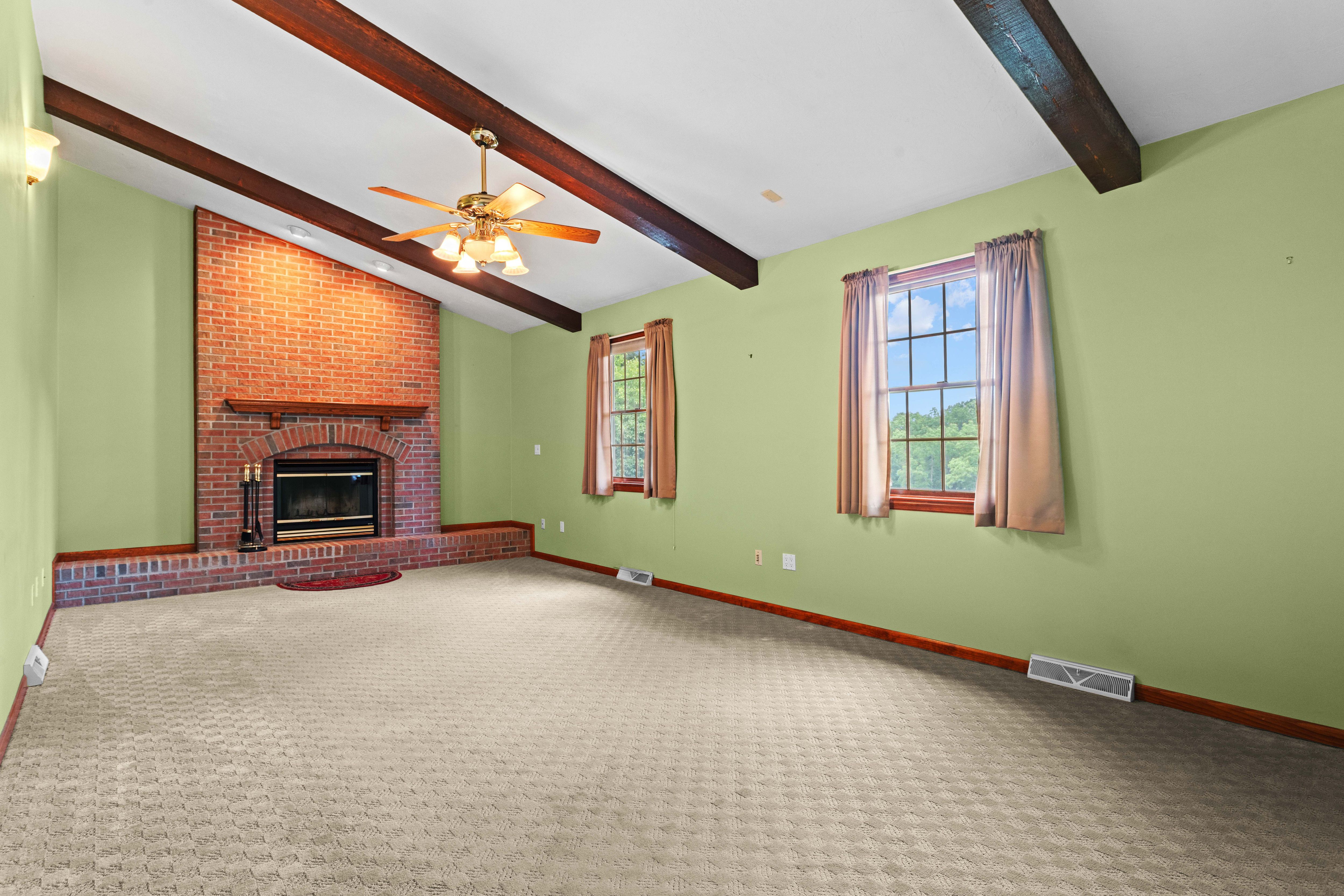  158 Sleepy Hollow Road, Greensburg, PA 15601 - 物件實景