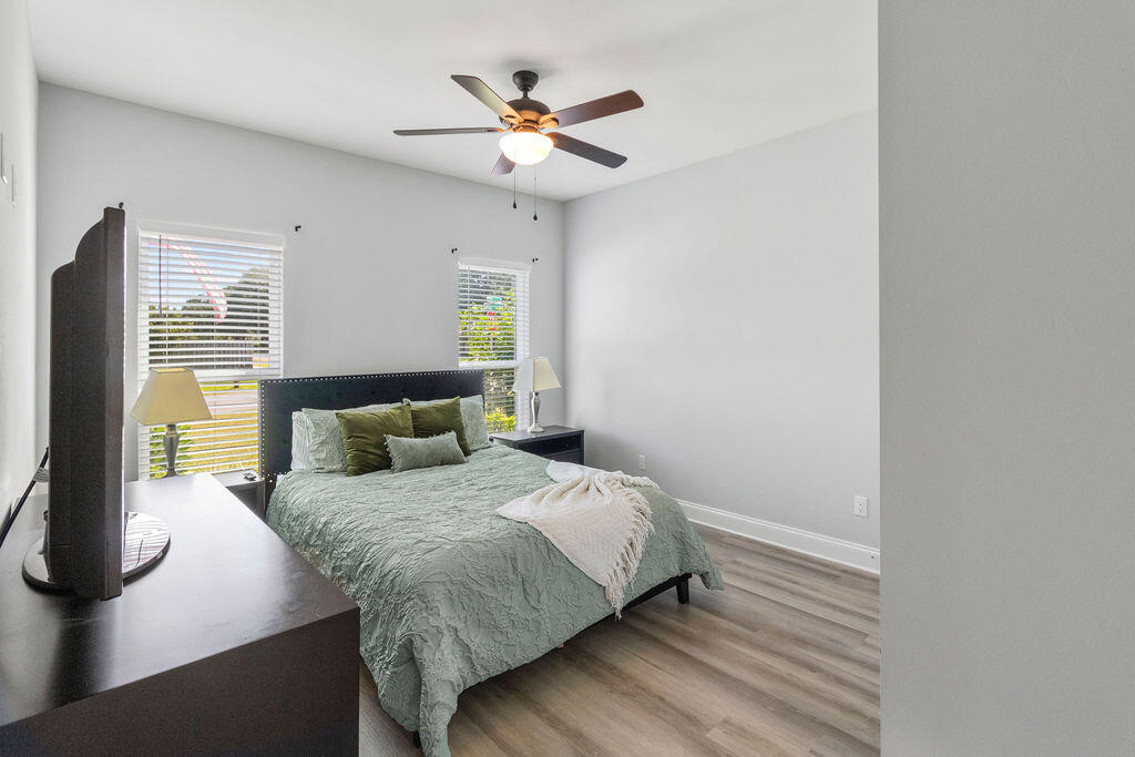 Shalimar, Florida, 32579, United States, 4 Bedrooms Bedrooms, ,3 BathroomsBathrooms,Residential,For Sale,1950099