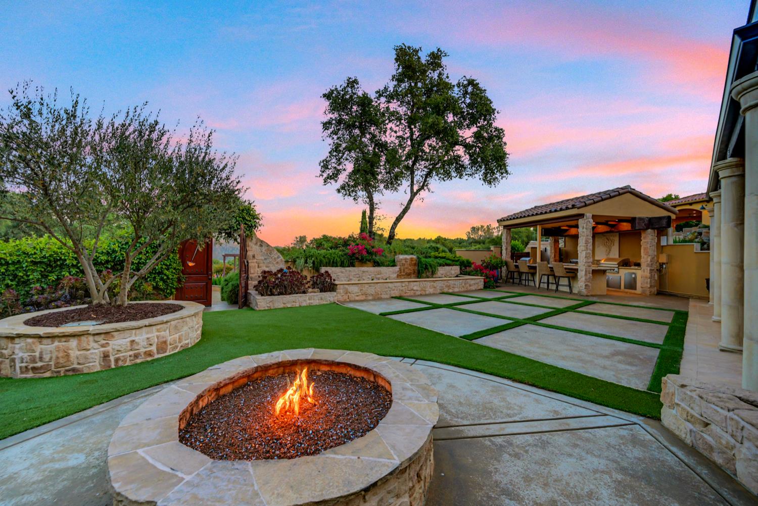 Loomis, California, 95650, United States, 6 Bedrooms Bedrooms, ,6 BathroomsBathrooms,Residential,For Sale,1908935