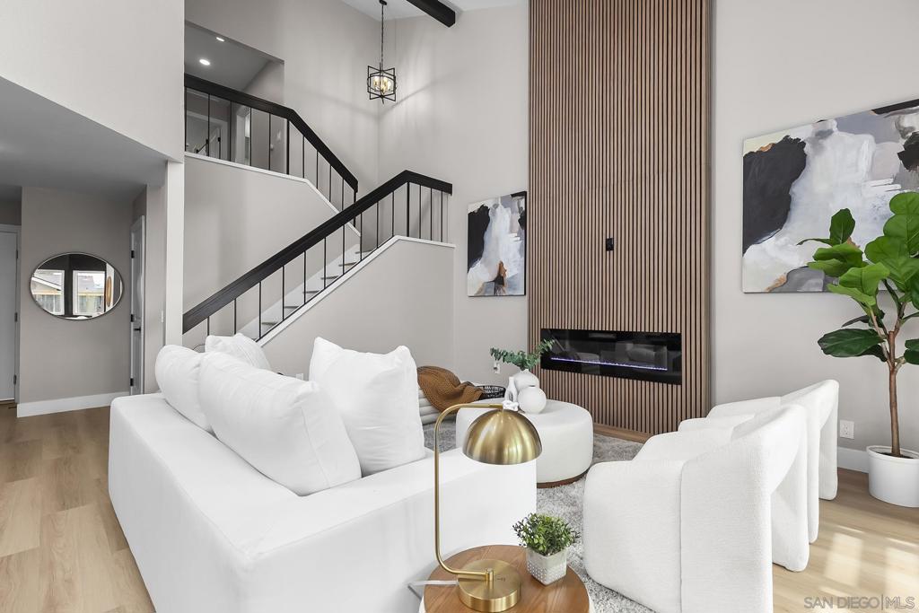 San Diego, California, 92111, United States, 3 Bedrooms Bedrooms, ,3 BathroomsBathrooms,Residential,For Sale,2010318