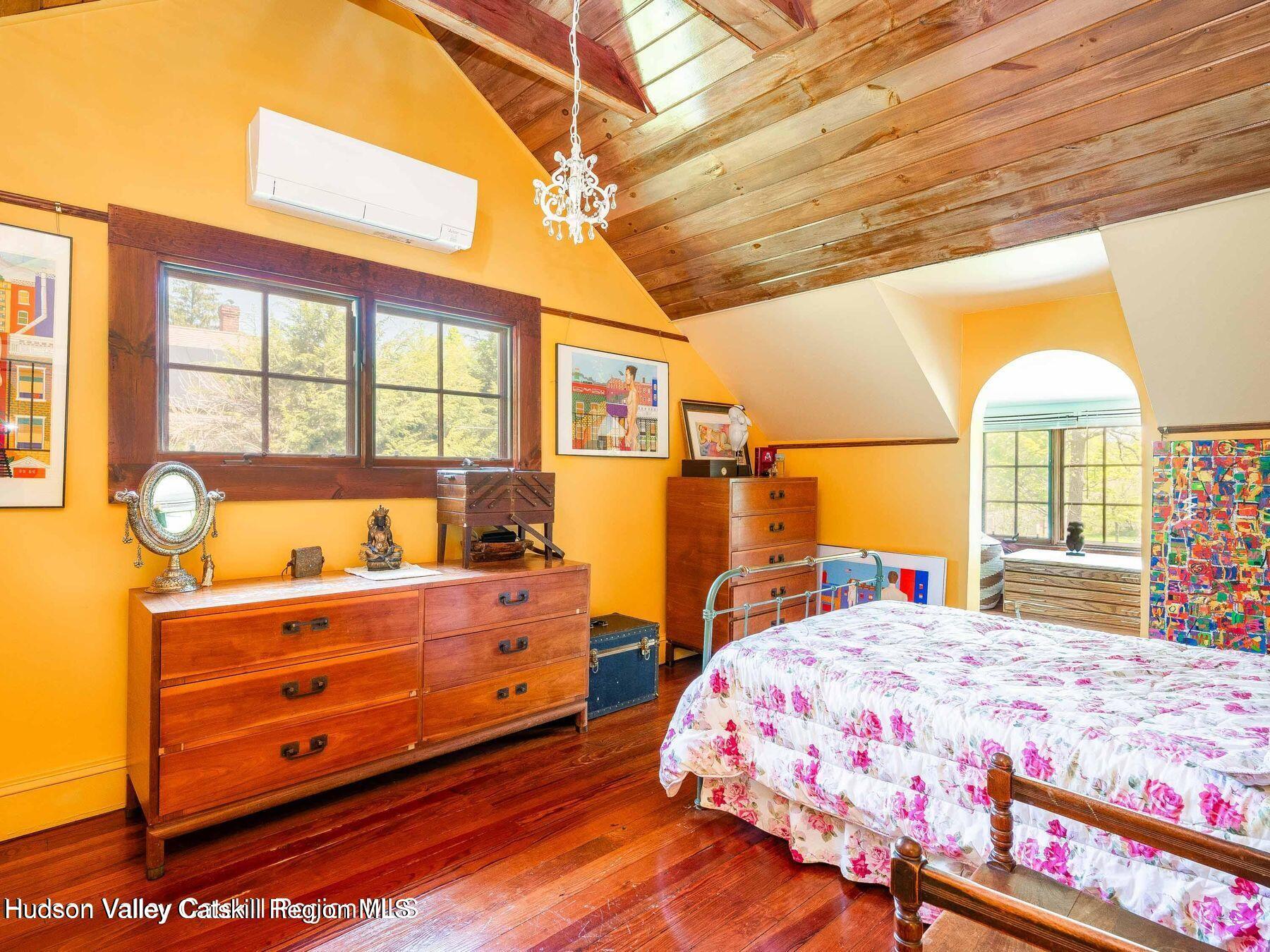 Woodstock, New York, 12498, United States, 3 Bedrooms Bedrooms, ,4 BathroomsBathrooms,Residential,For Sale,1857603