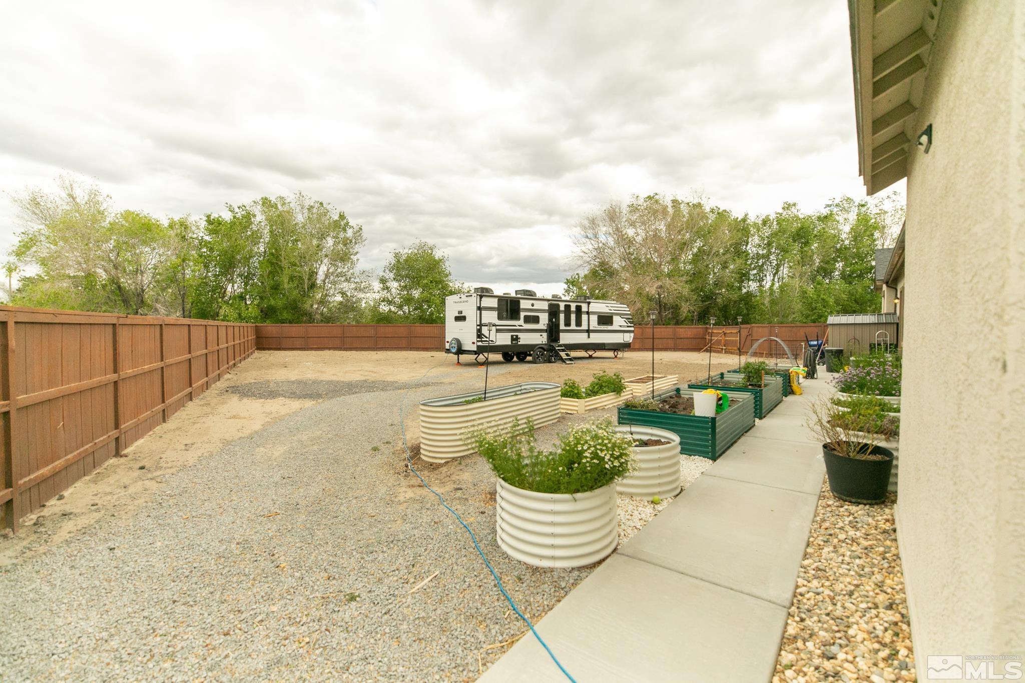 Fernley, Nevada, 89408, United States, 5 Bedrooms Bedrooms, ,4 BathroomsBathrooms,Residential,For Sale,1940362