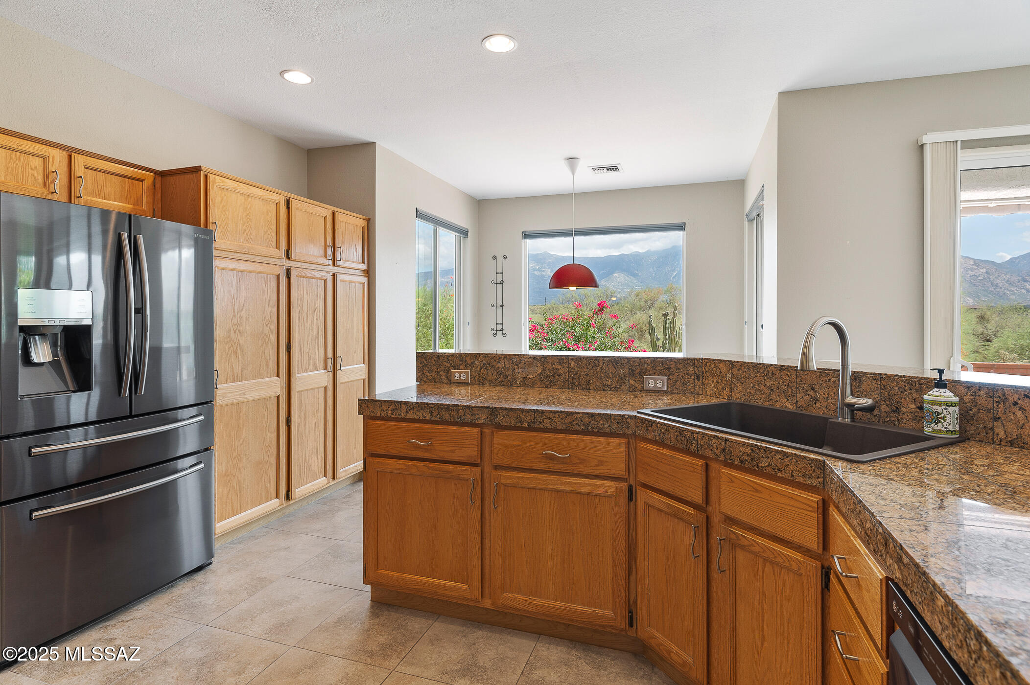 Oro Valley, Arizona, 85755, United States, 2 Bedrooms Bedrooms, ,2 BathroomsBathrooms,Residential,For Sale,1959033