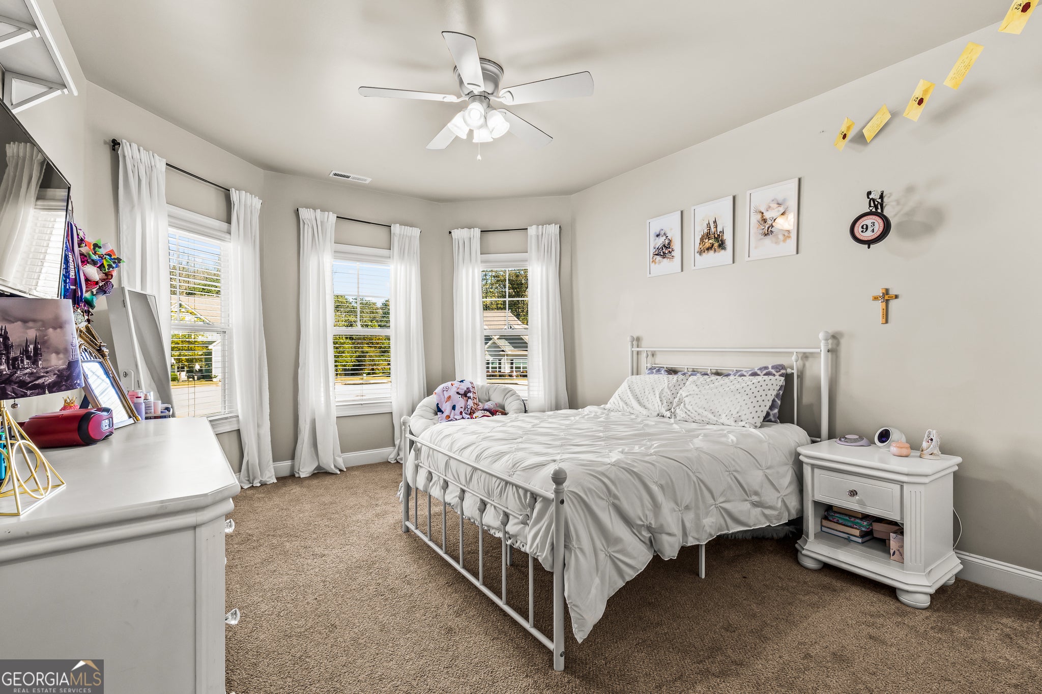 Senoia, Georgia, 30276, United States, 4 Bedrooms Bedrooms, ,3 BathroomsBathrooms,Residential,For Sale,1990817