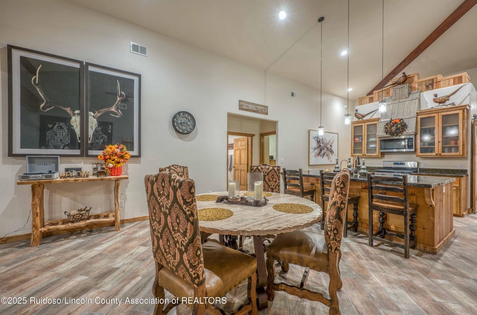 Alto, New Mexico, 88312, United States, 3 Bedrooms Bedrooms, ,2 BathroomsBathrooms,Residential,For Sale,1909462