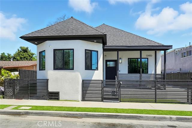 Paramount, California, 90723, United States, ,Residential,For Sale,1936983