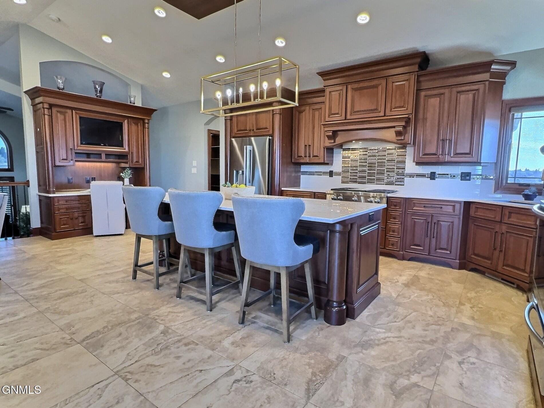 Bismarck, North Dakota, 58501, United States, 4 Bedrooms Bedrooms, ,4 BathroomsBathrooms,Residential,For Sale,2038873