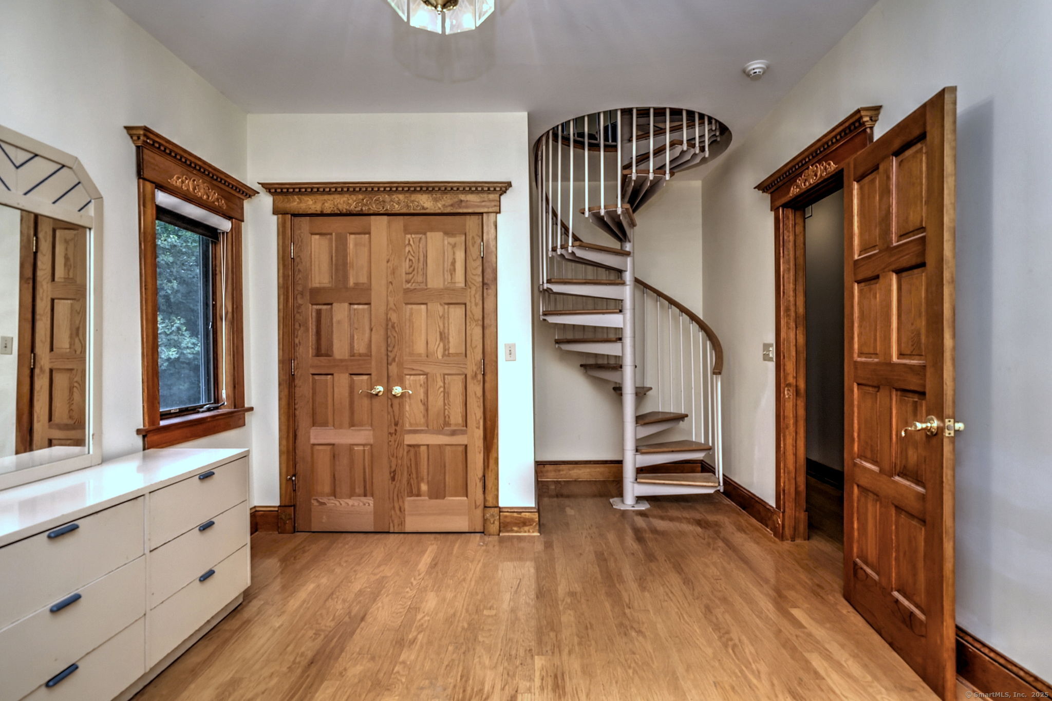 Bethany, Connecticut, 06524, United States, 4 Bedrooms Bedrooms, ,4 BathroomsBathrooms,Residential,For Sale,1905927