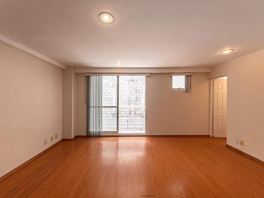 Rio Panuco, Cuauhtémoc, Ciudad de México, 06500, Mexico, 2 Bedrooms Bedrooms, ,2 BathroomsBathrooms,Residential,For Sale,Rio Panuco,1676779