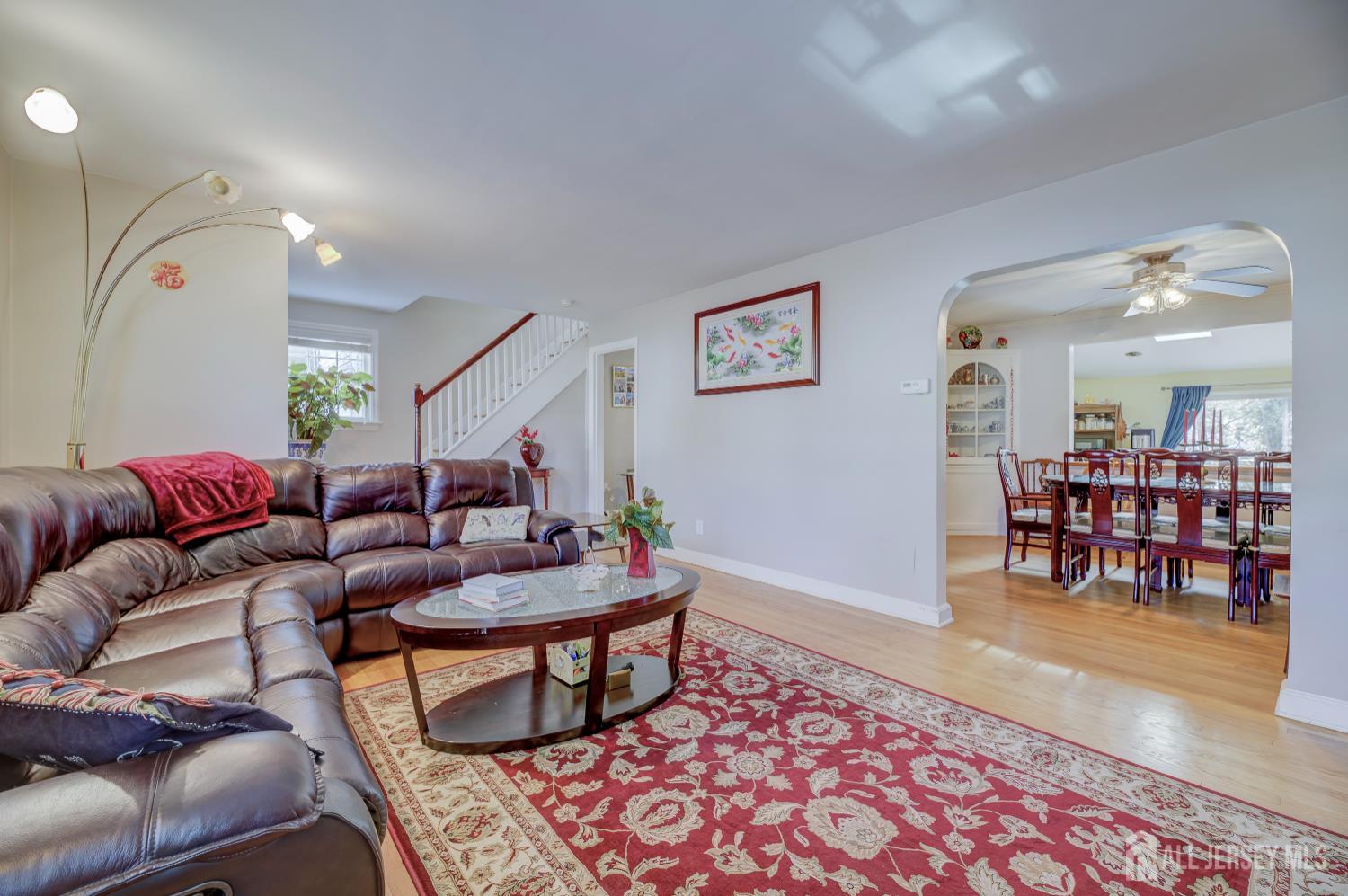 New Brunswick, New Jersey, 08901, United States, 4 Bedrooms Bedrooms, ,4 BathroomsBathrooms,Residential,For Sale,1996450